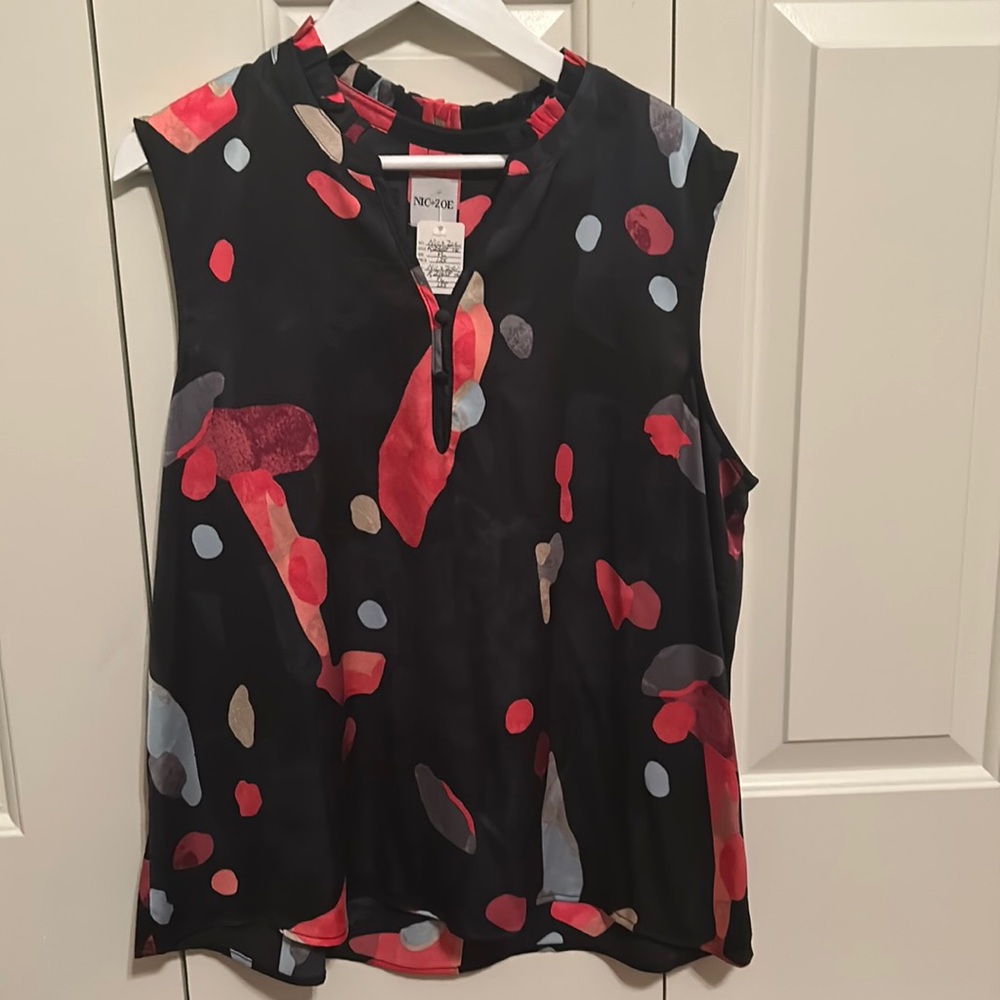 NIC+ZOE Print sleeveless top with button front detail